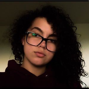 Meet your Posher, Marielis